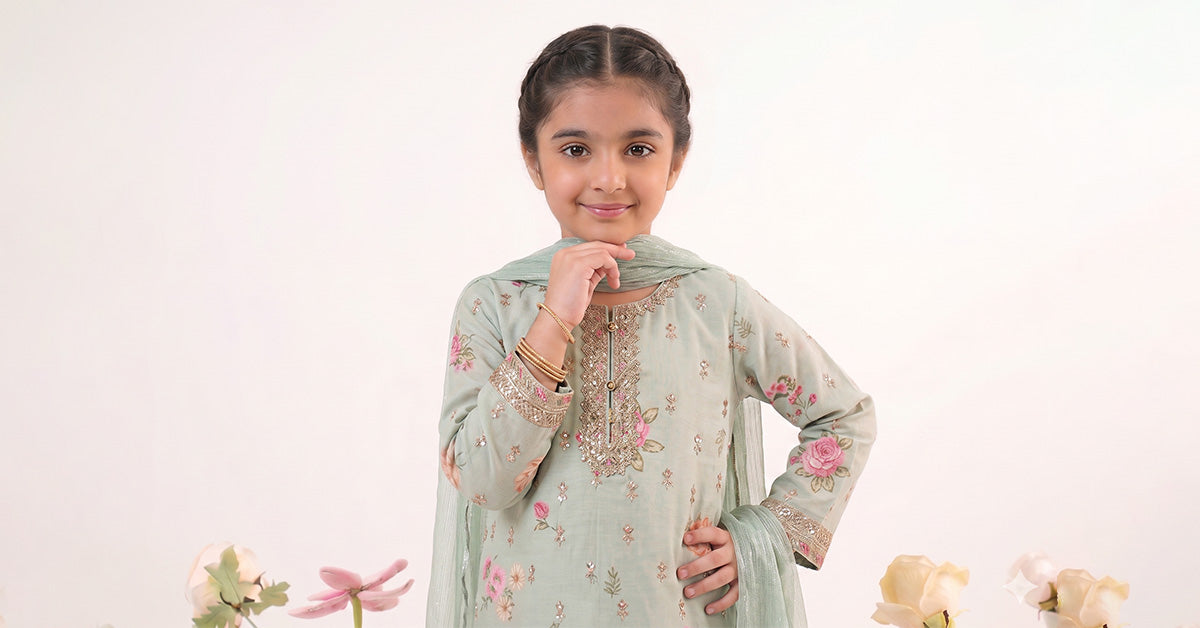 3 Piece Embroidered Lawn Suit