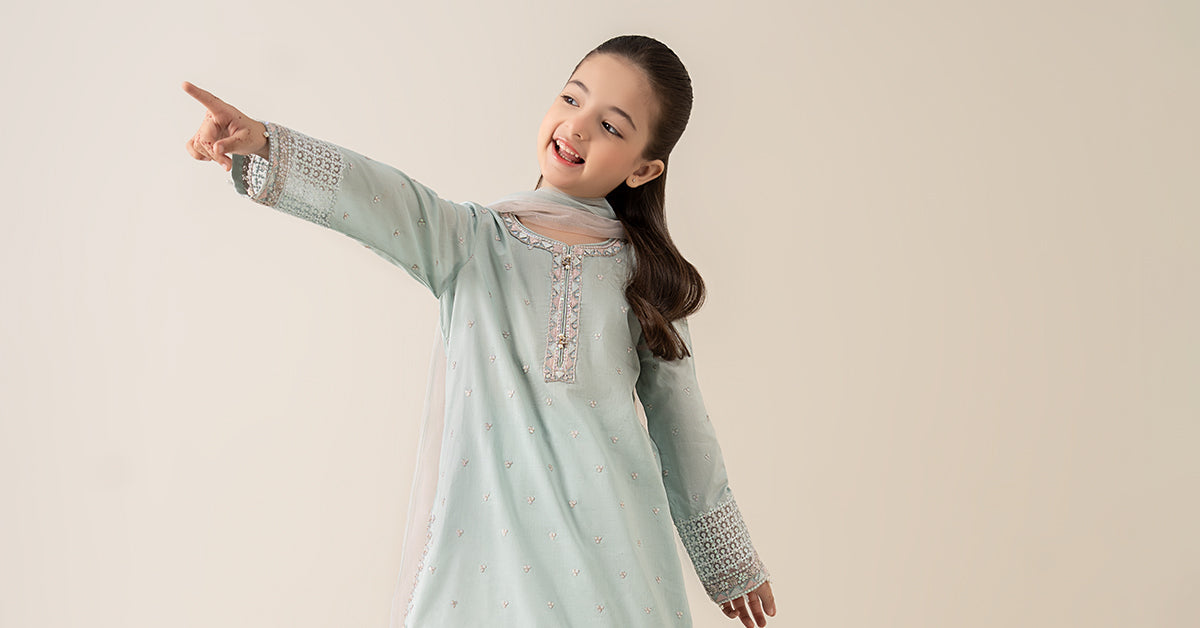 3 Piece Embroidered Lawn Suit