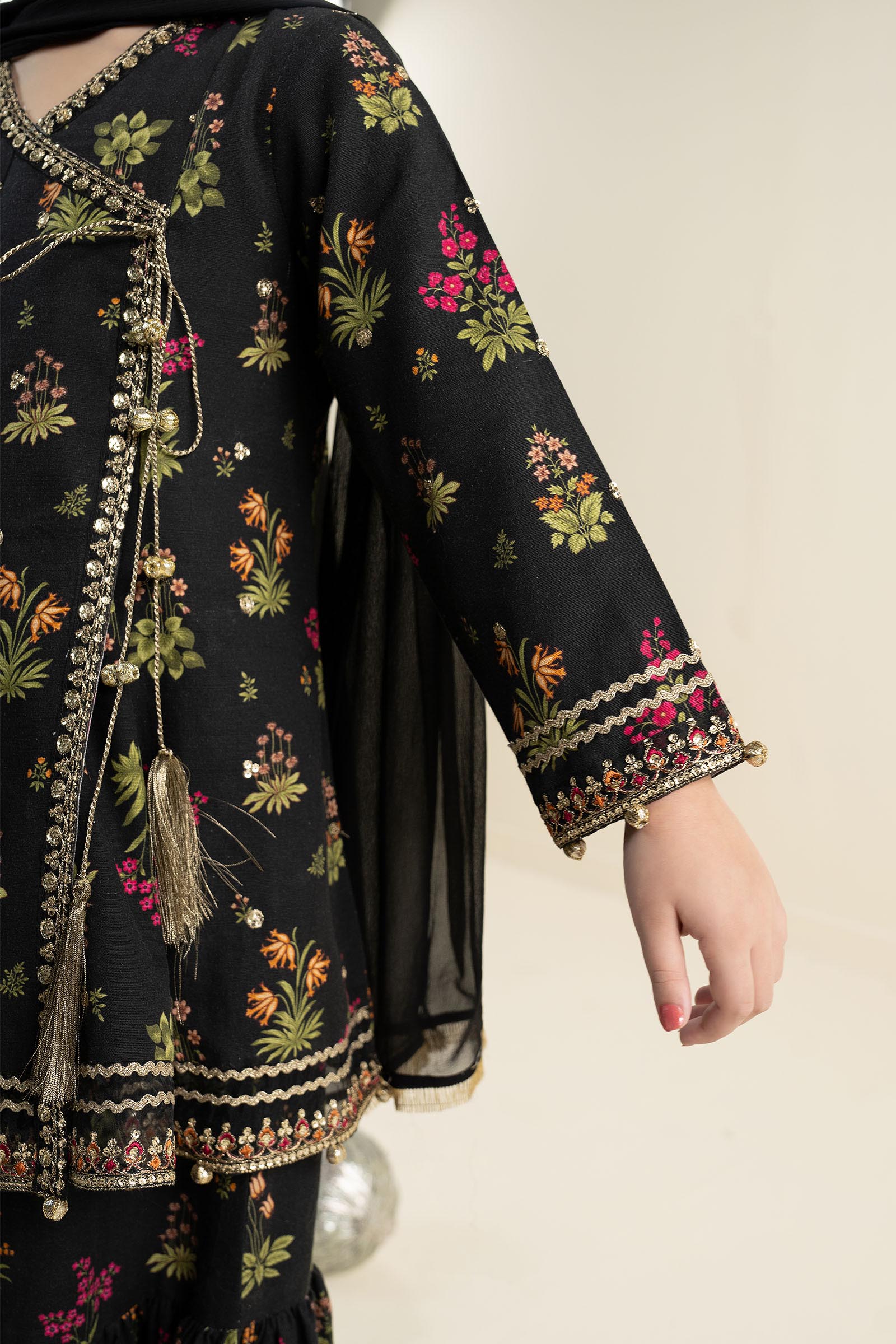 3 Piece Embroidered Khaddar Suit