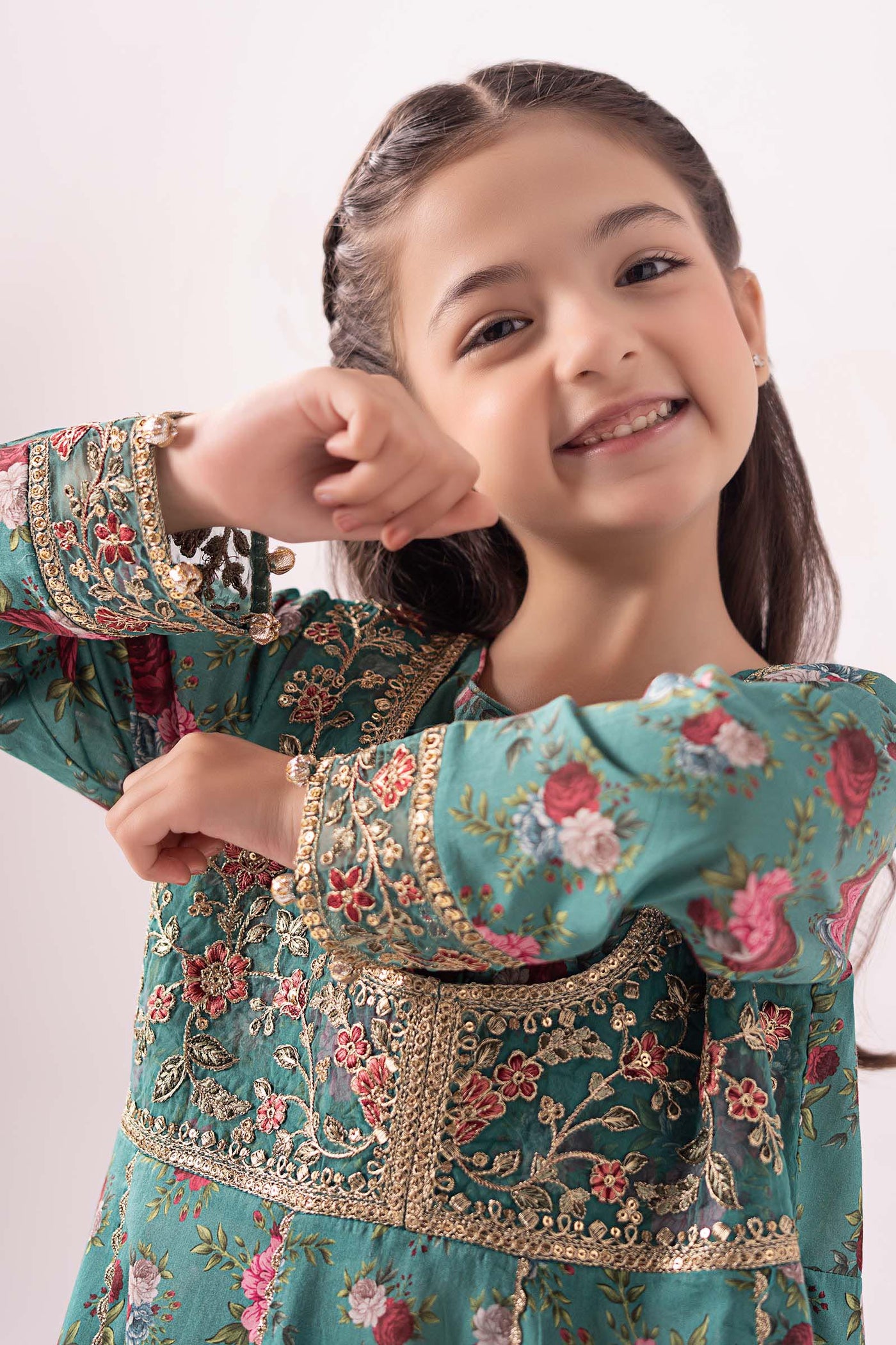 3 Piece Embroidered Lawn Suit