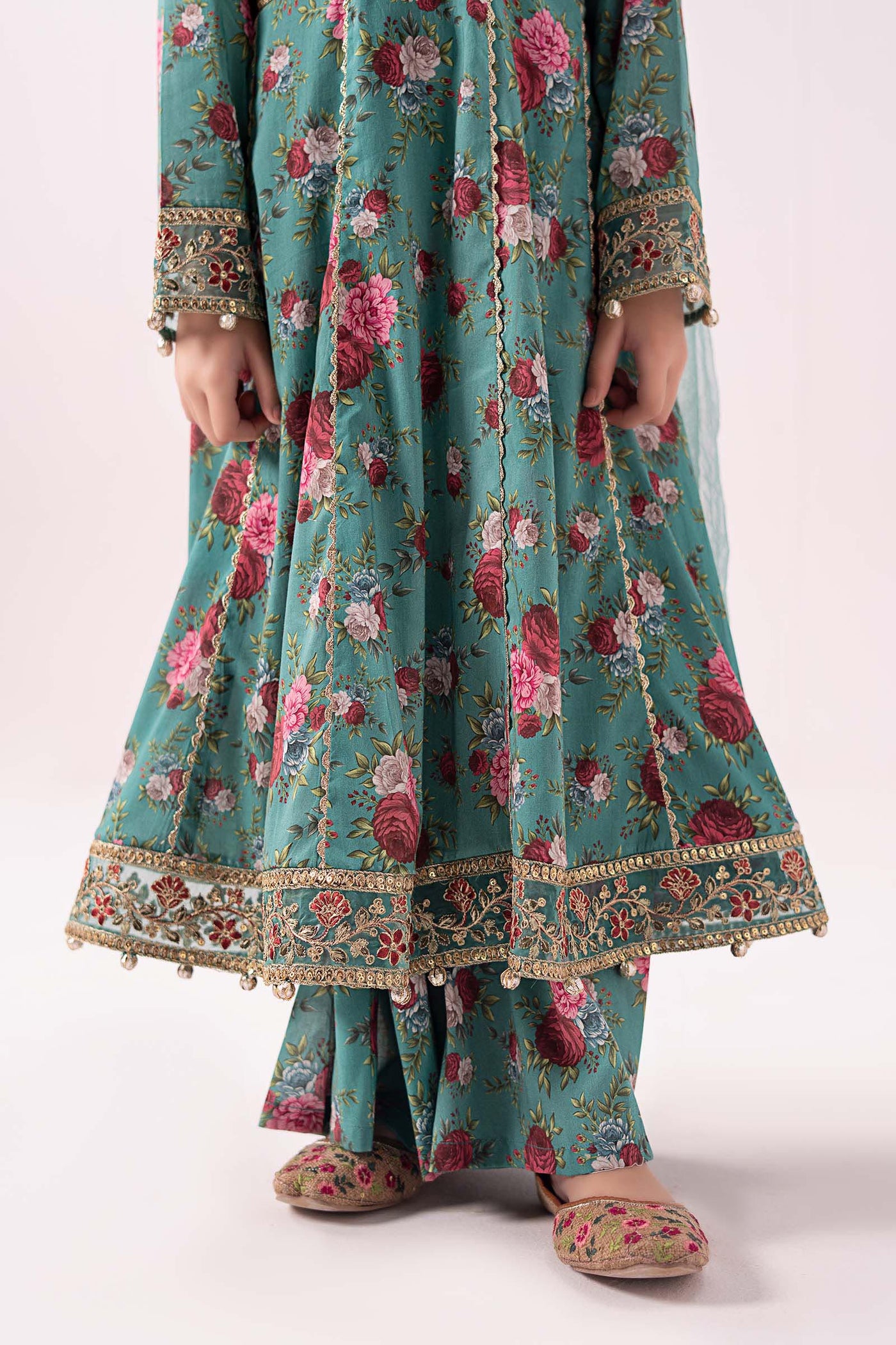 3 Piece Embroidered Lawn Suit
