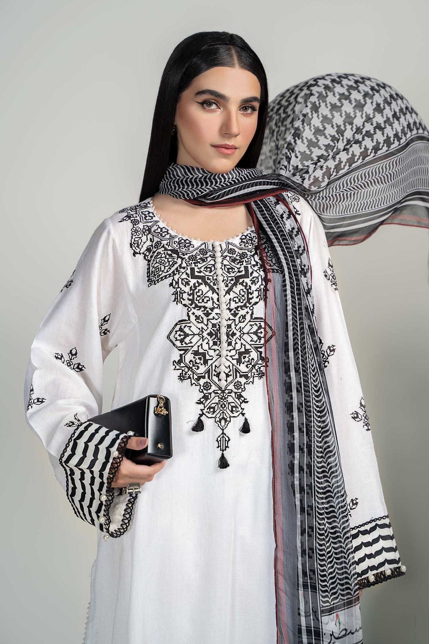 3 Piece Dyed Lawn Suit