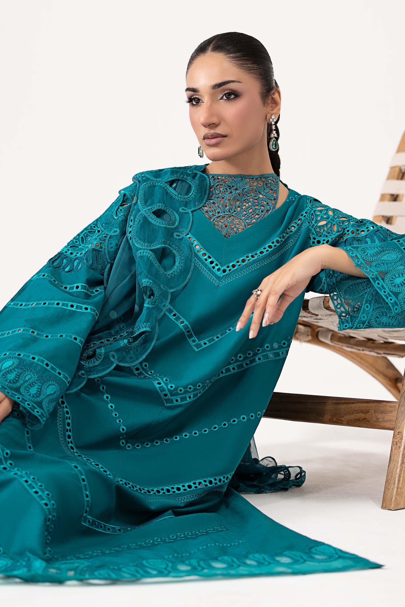 3 Piece Embroidered Lawn Suit