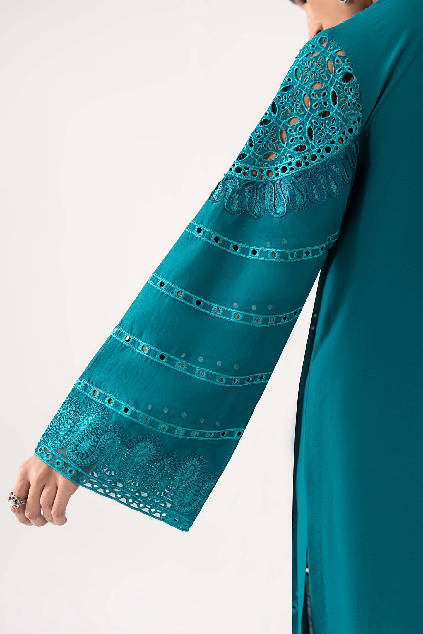 3 Piece Embroidered Lawn Suit