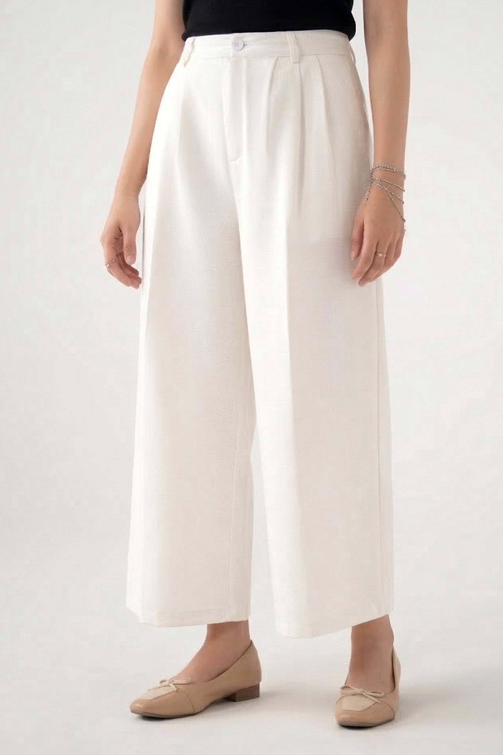 Essential Pleated Pants