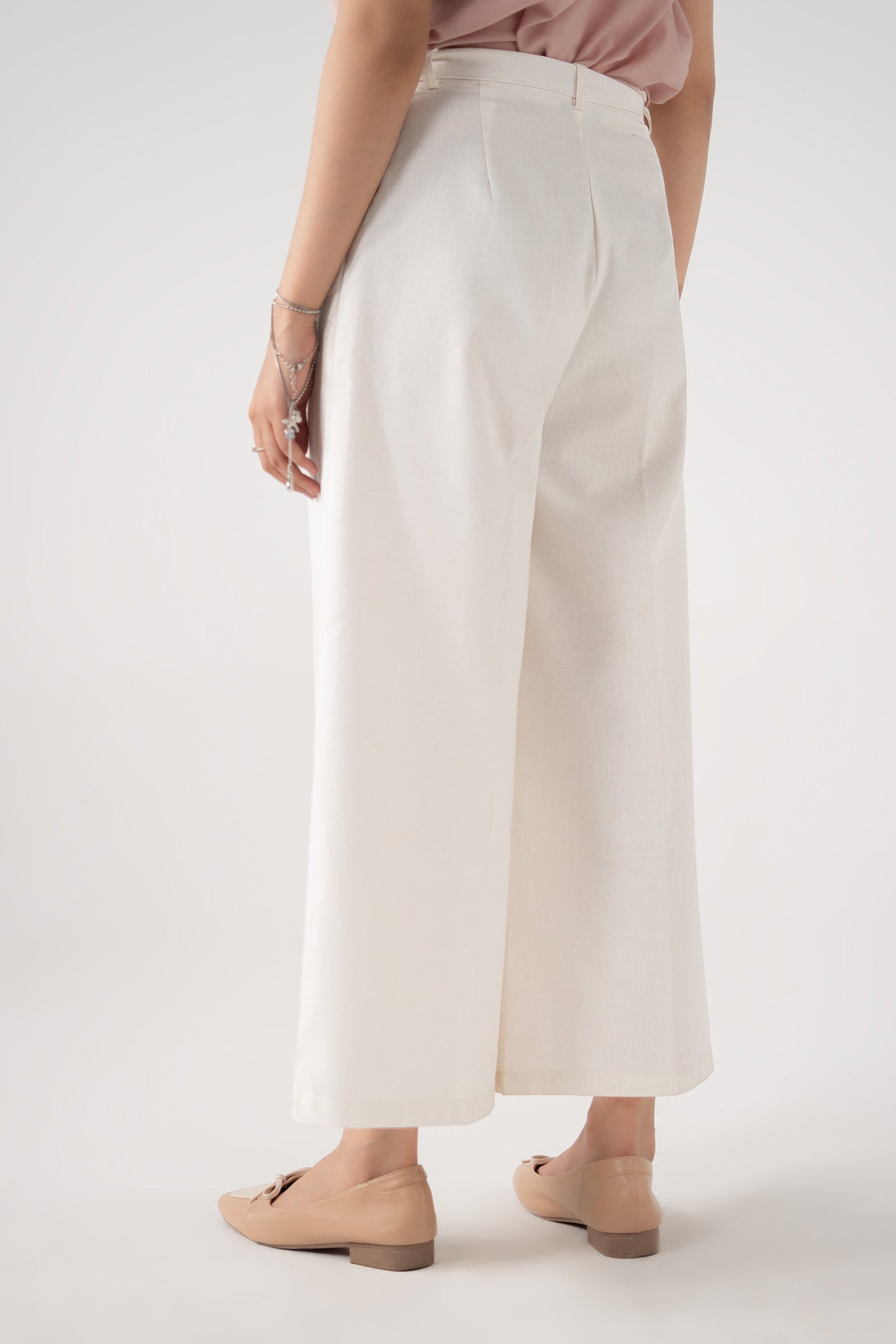 Essential Pleated Pants