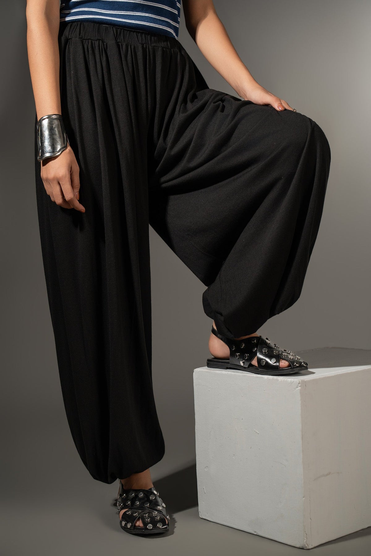 Relaxed Balloon Pants