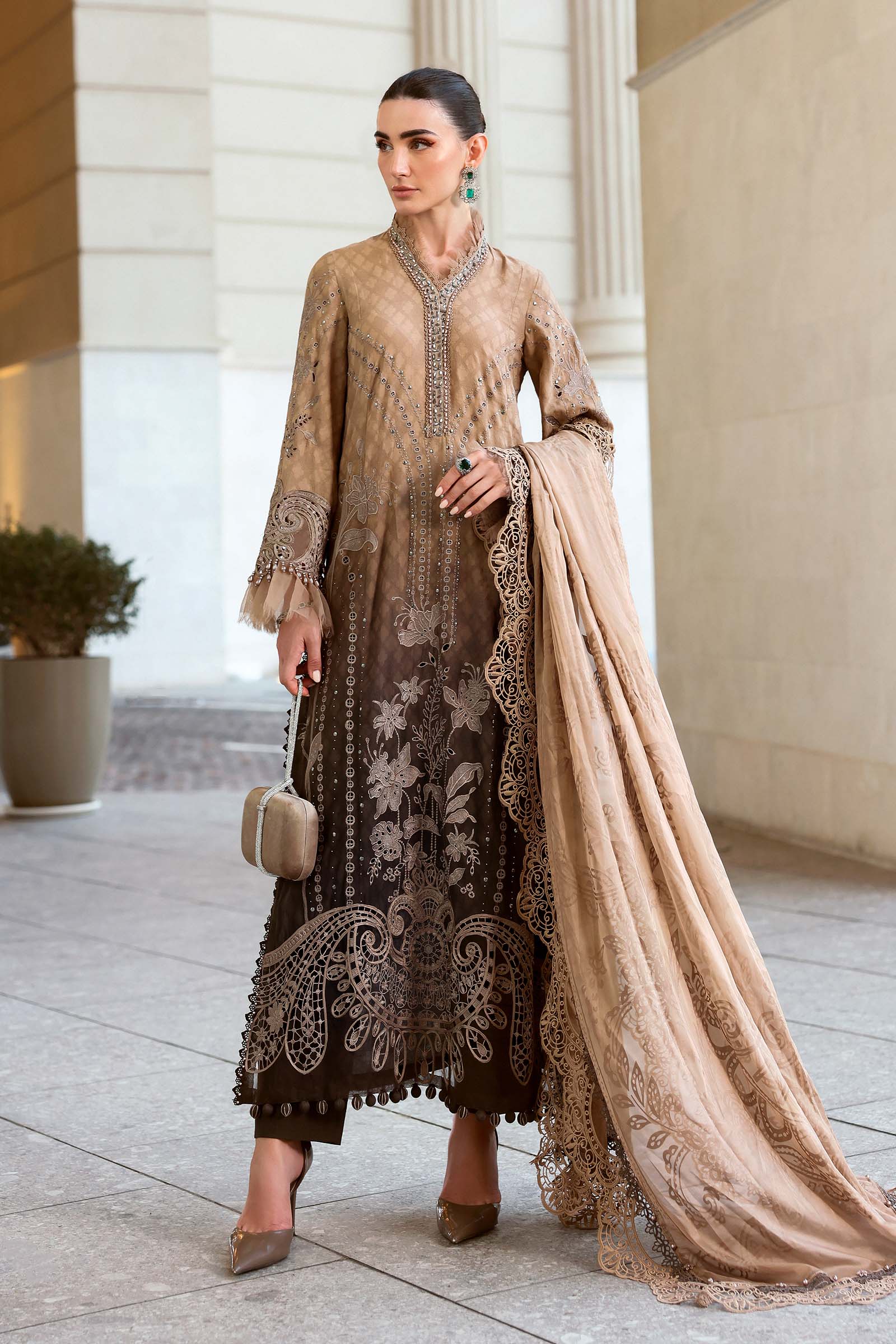 Video preview - 3 Piece Unstitched Embroidered Jacquard Lawn Suit