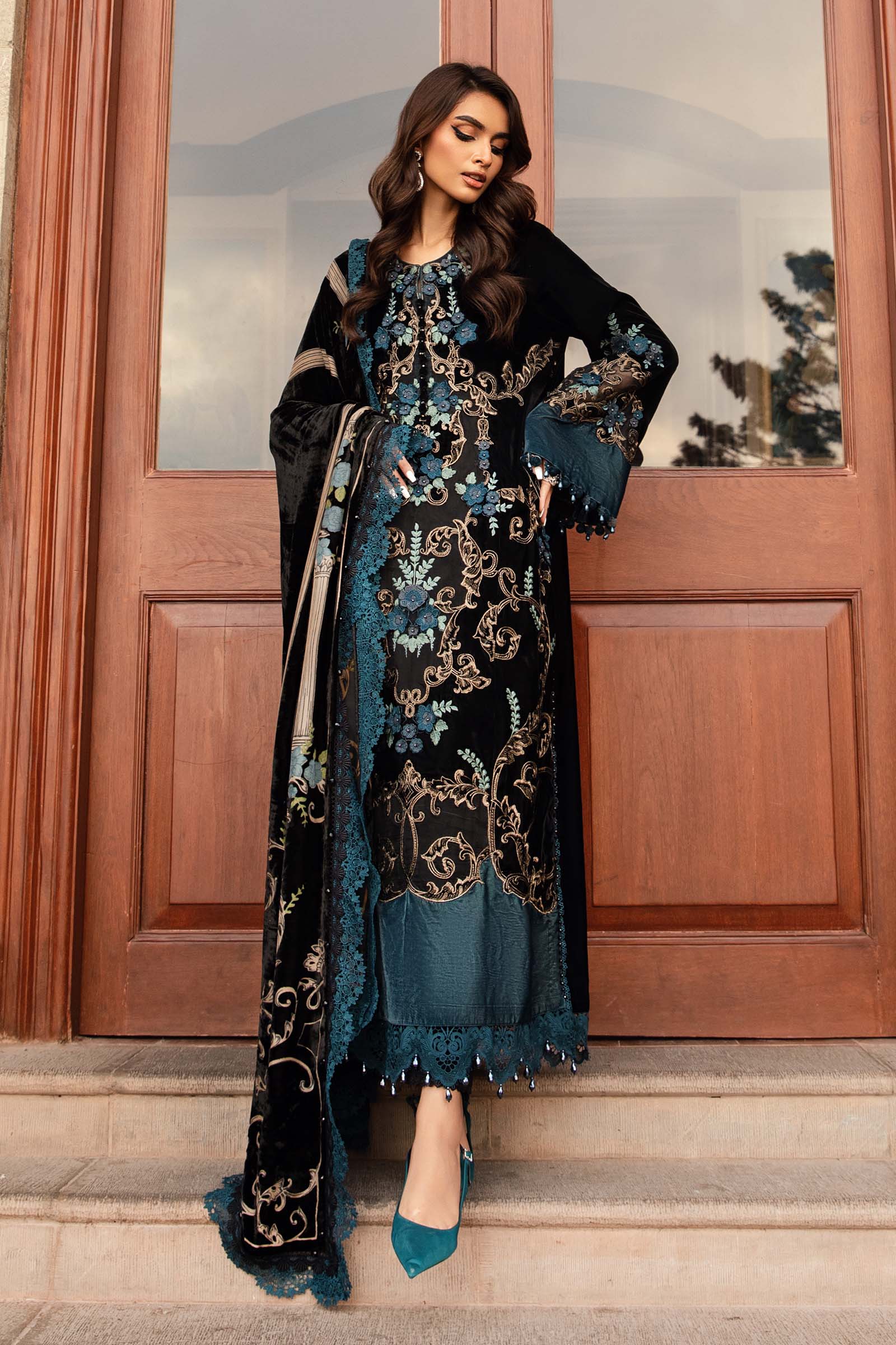 Video preview - 3 Piece Unstitched Embroidered Velvet Suit | DL-1208