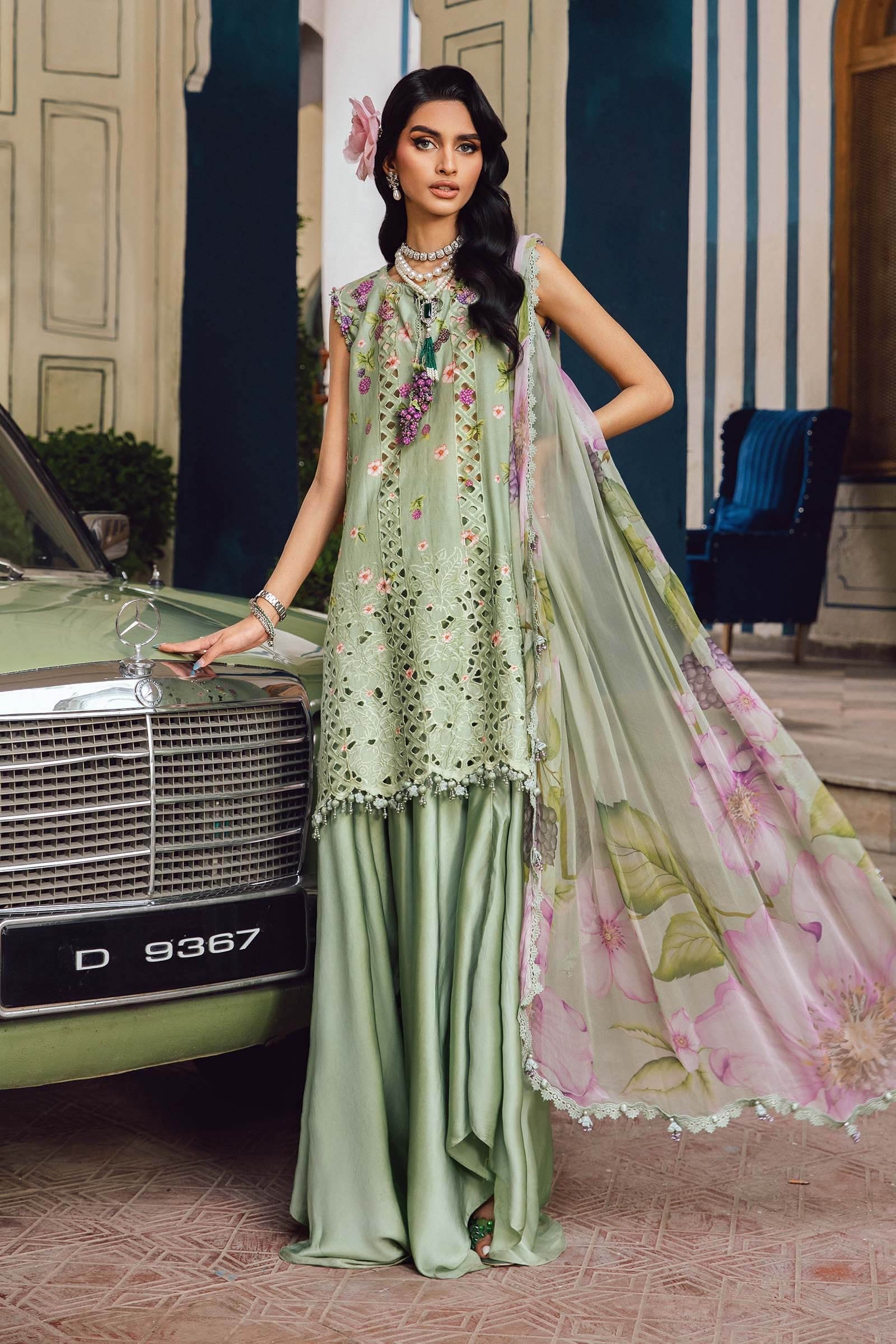 Video preview - 3 Piece Unstitched Embroidered Cambric Suit | MPT-2706-A