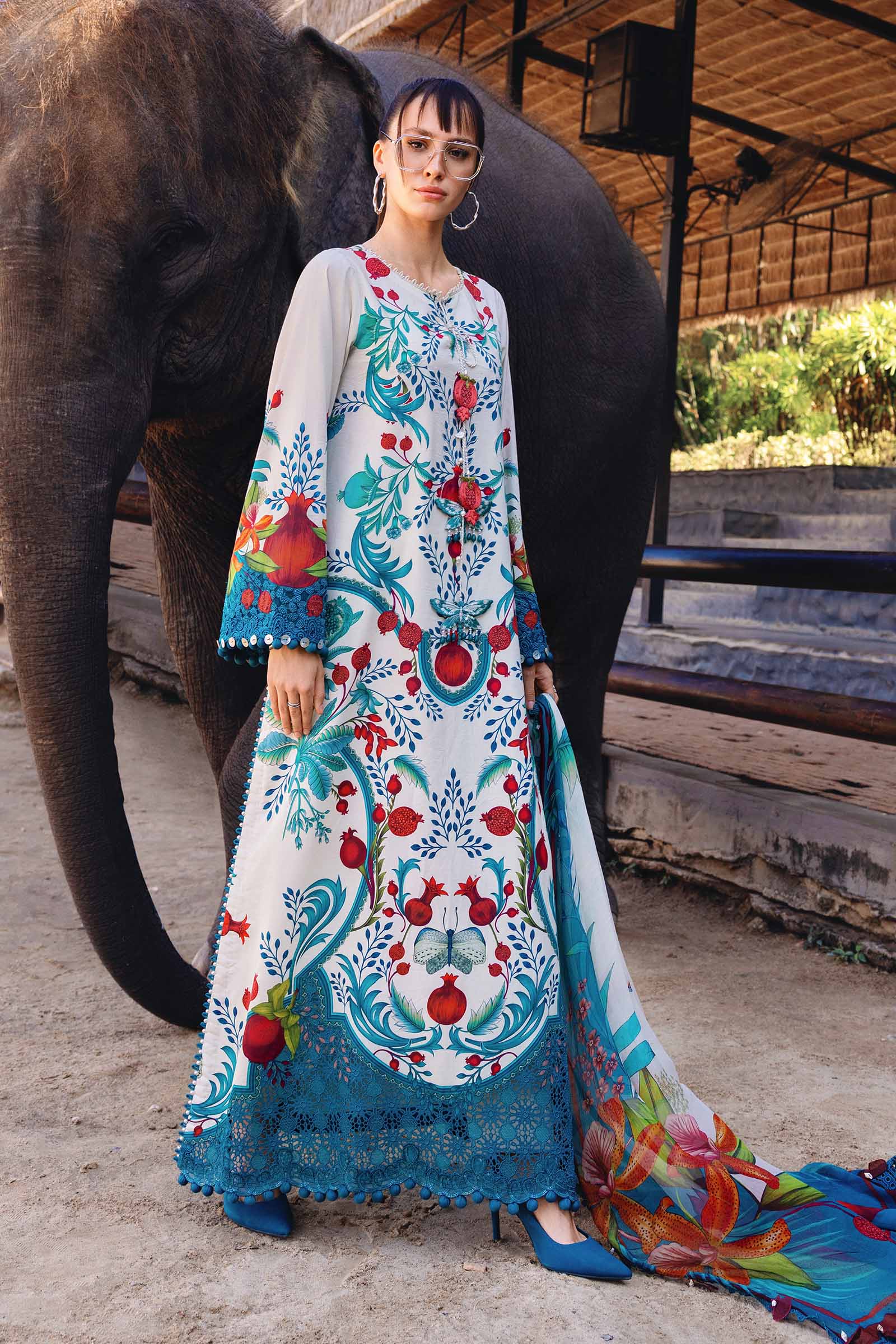 Video preview - 3 Piece Unstitched Embroidered Lawn Suit