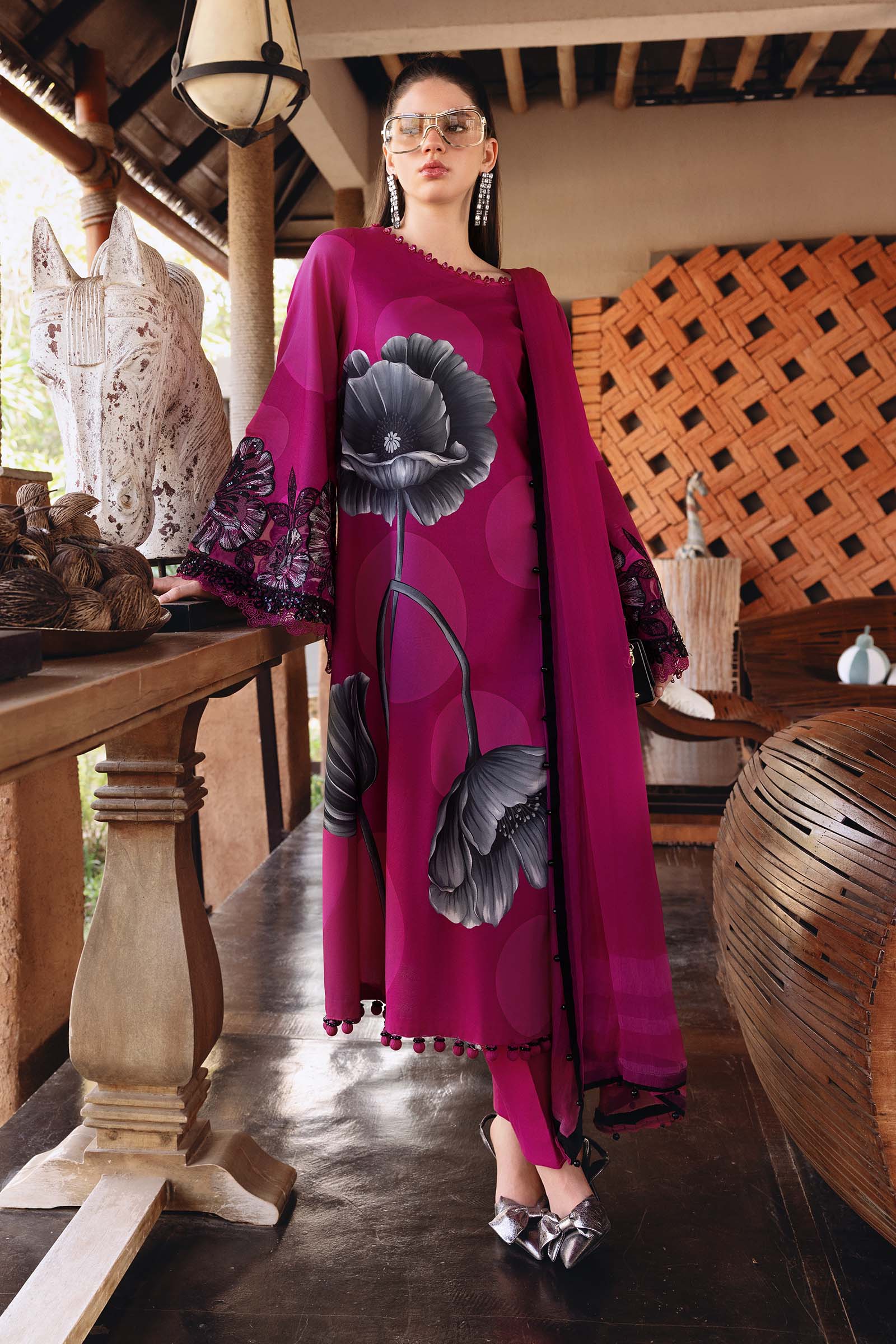 Video preview - 3 Piece Unstitched Embroidered Lawn Suit