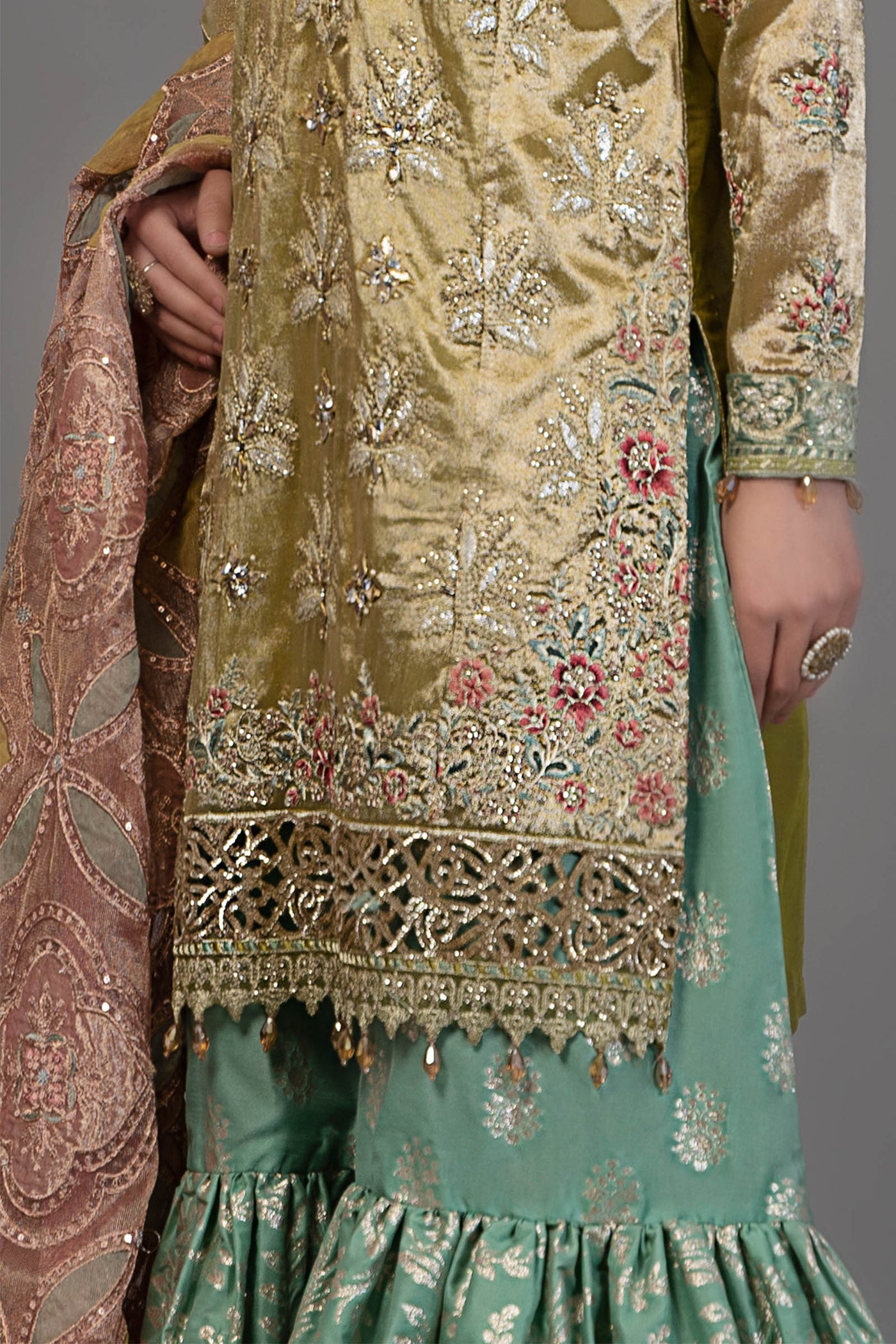 Suit Salmon and Leaf Green BDS-2503