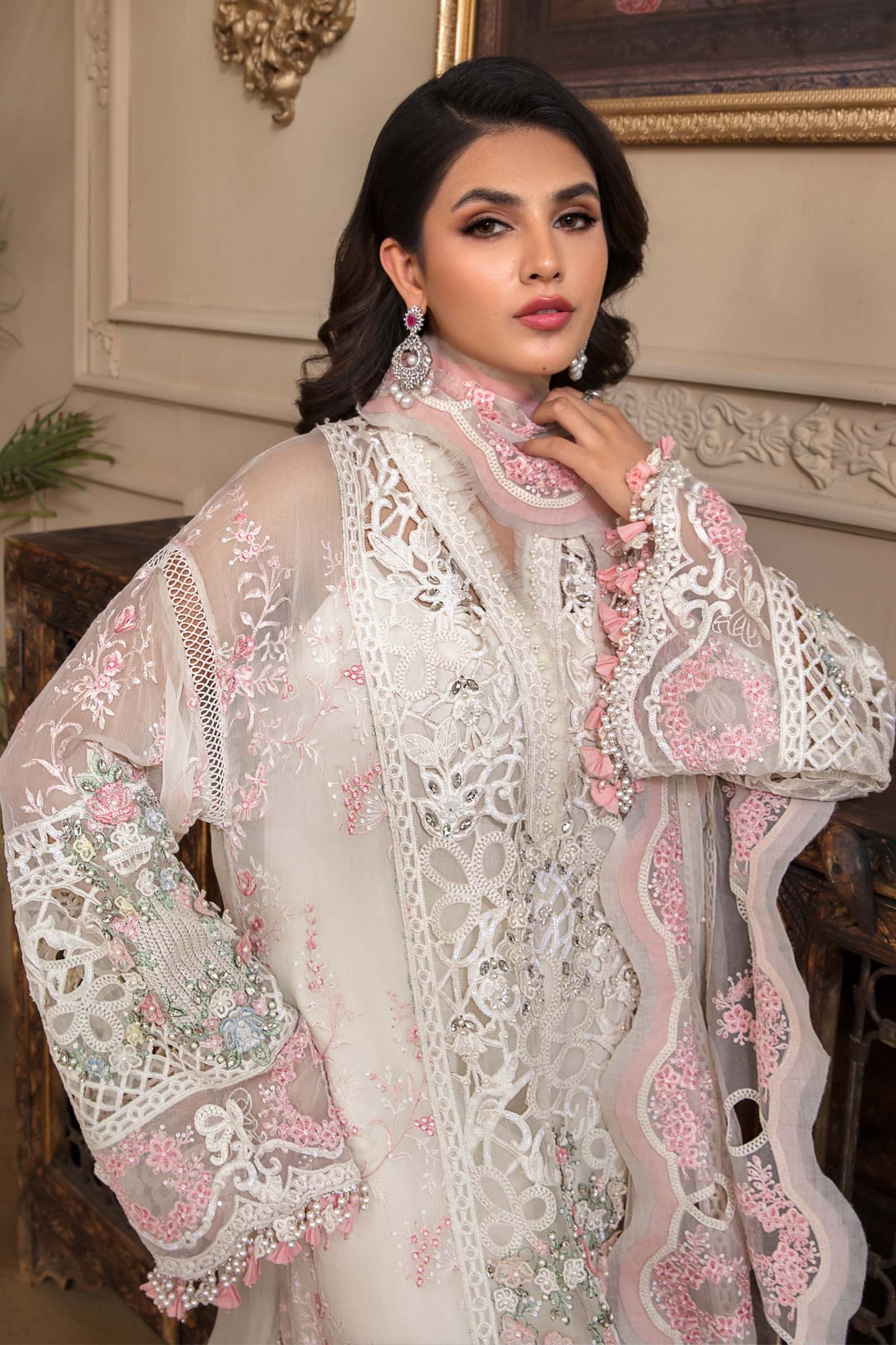 Unstitched MBROIDERED - Off White BD-2604