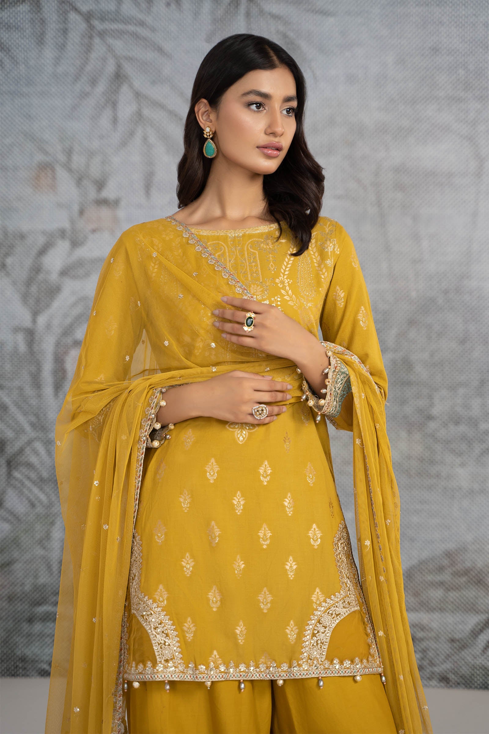 Suit Mustard DW-EA23-29