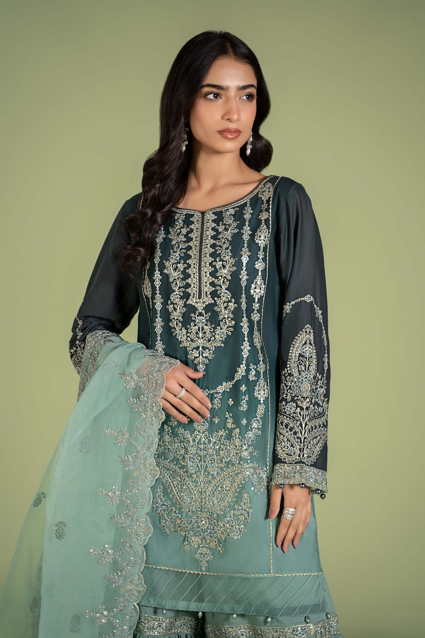 3 PIECE EMBROIDERED LAWN SUIT | DW-EF24-46 – Maria.B. Designs (AE)