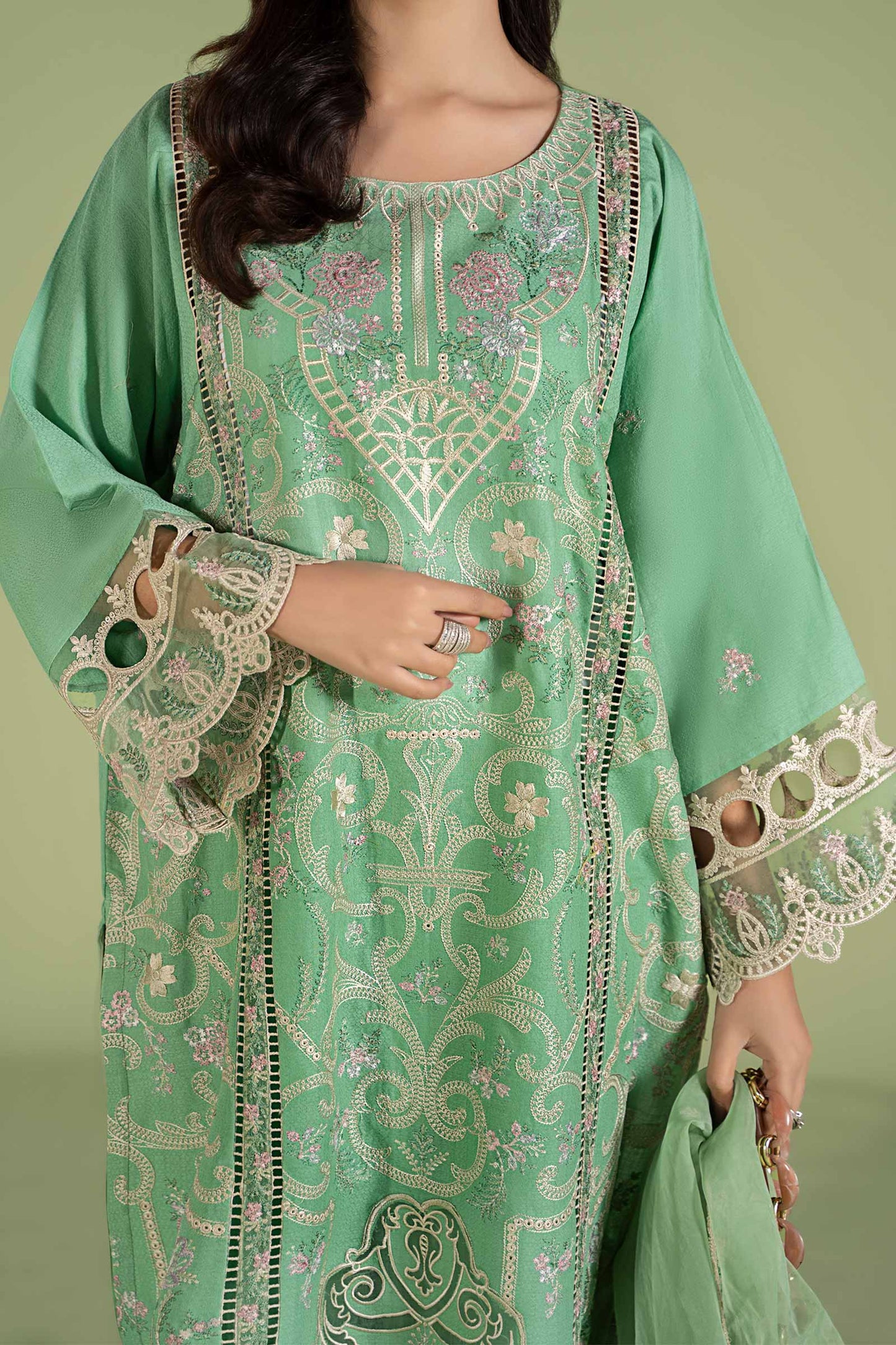 3 Piece Embroidered Lawn Suit