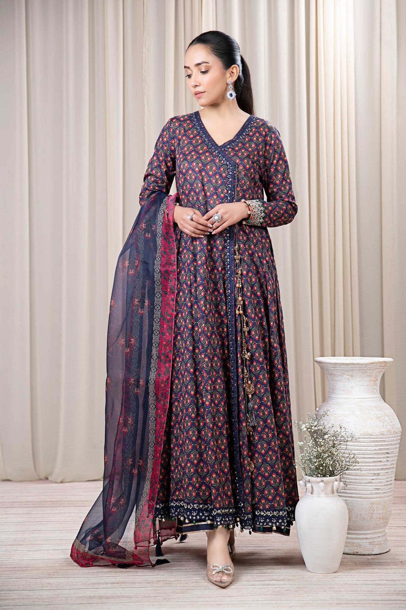 3 PIECE EMBROIDERED LAWN SUIT | DW-EF24-106