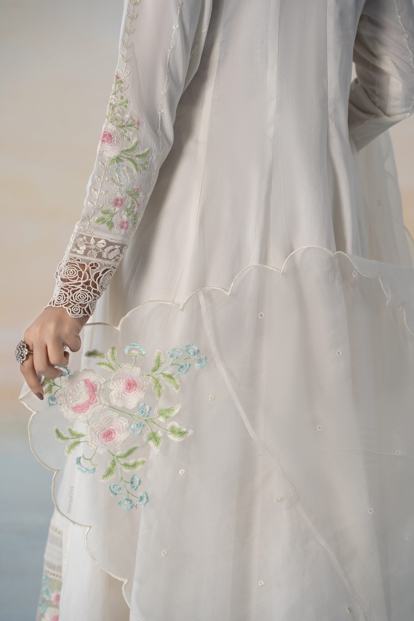 3 Piece Embroidered Lawn Suit