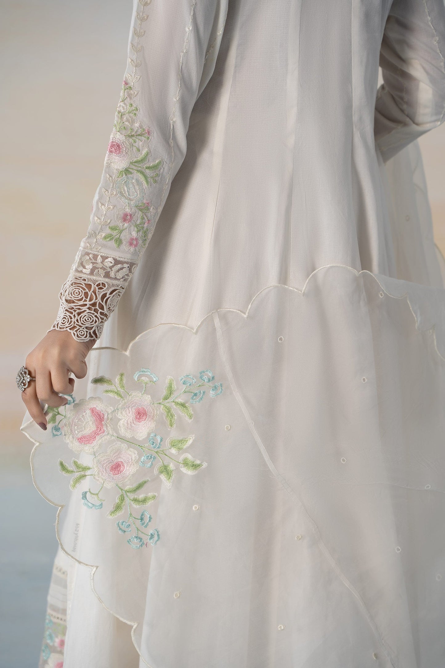3 Piece Embroidered Lawn Suit