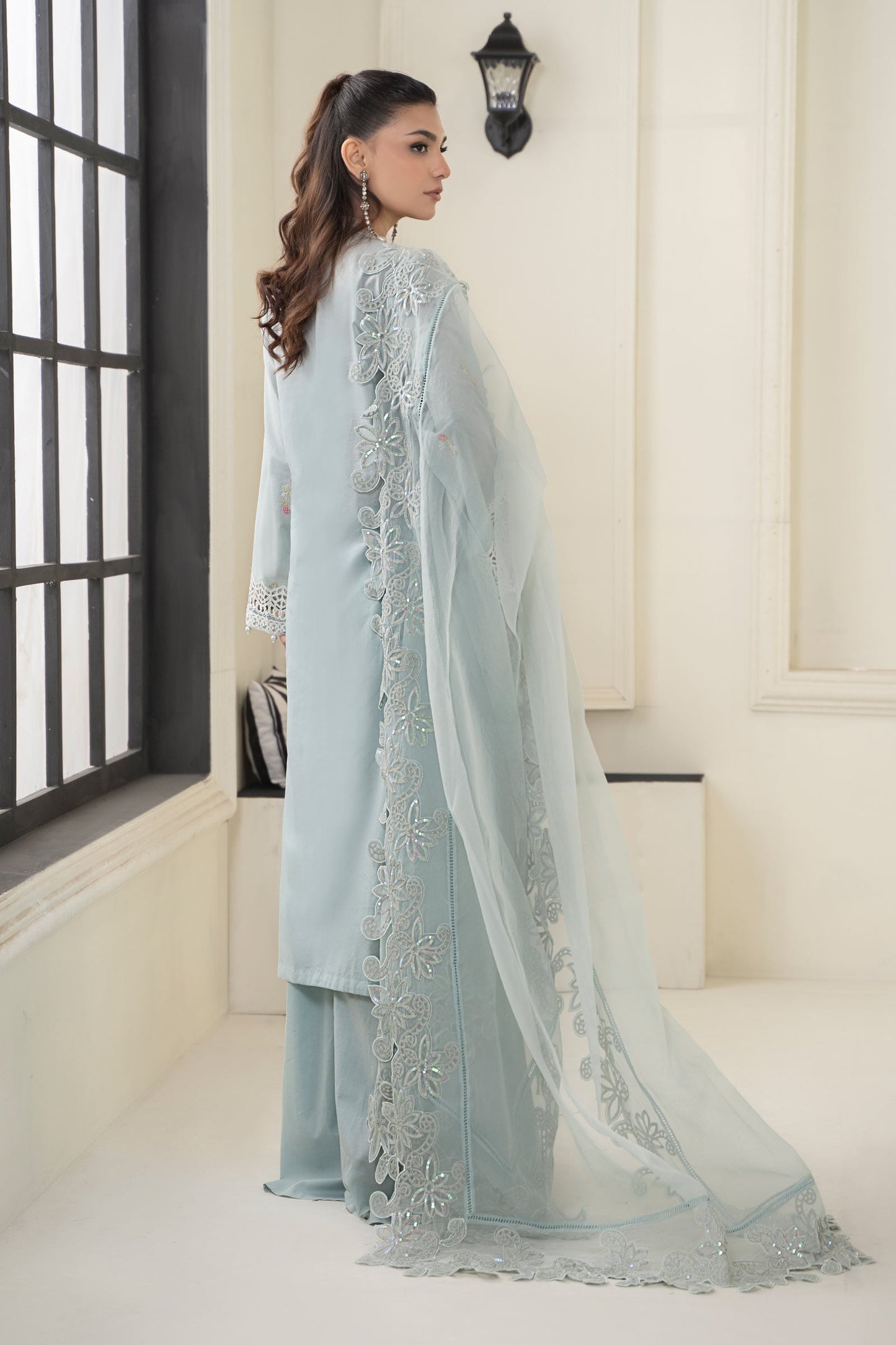 3 Piece Embroidered Lawn Suit