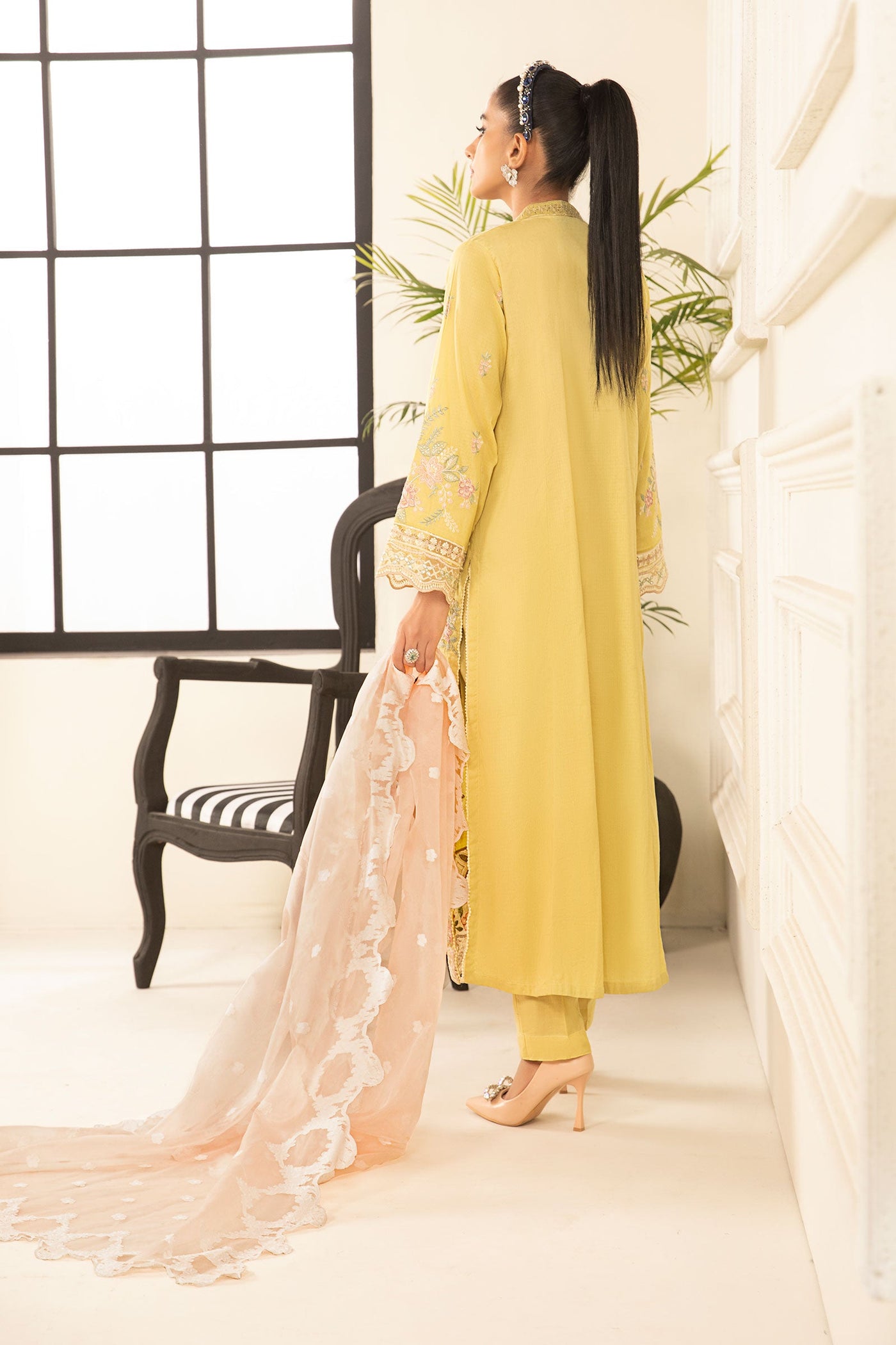 3 Piece Embroidered Lawn Suit | DW-EF24-33