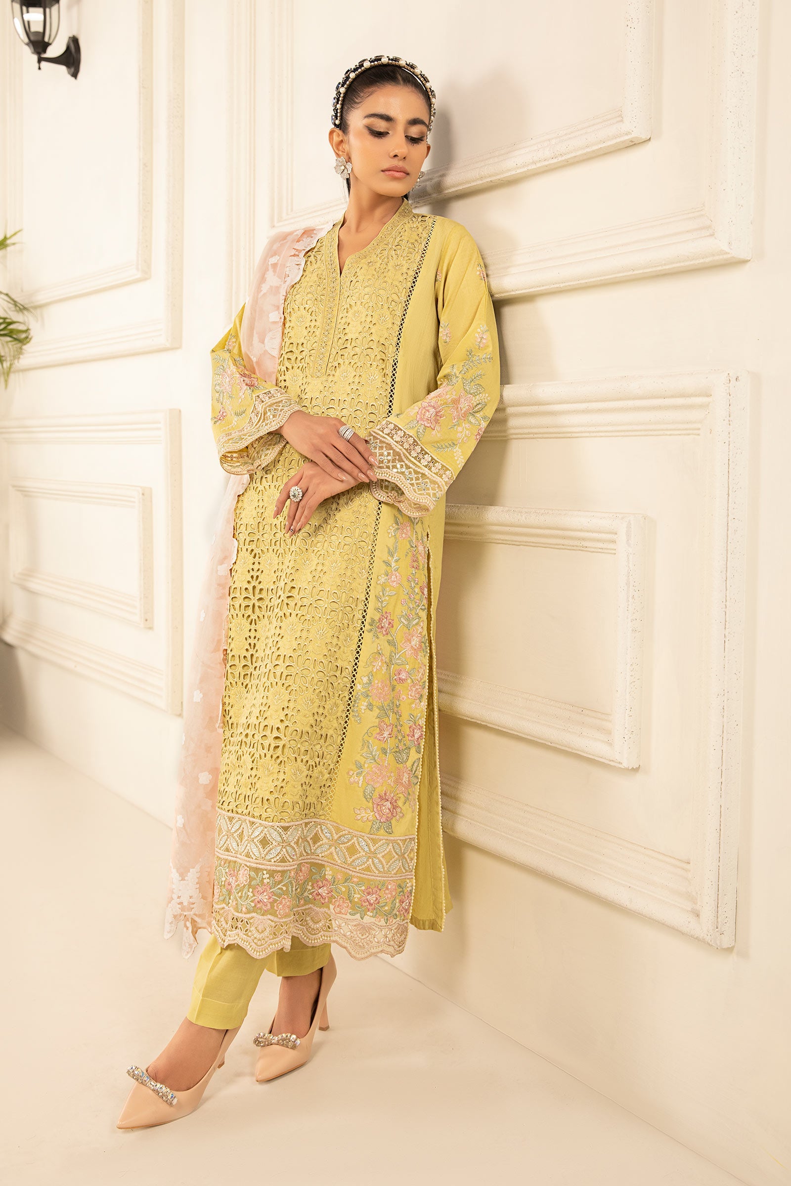 3 Piece Embroidered Lawn Suit