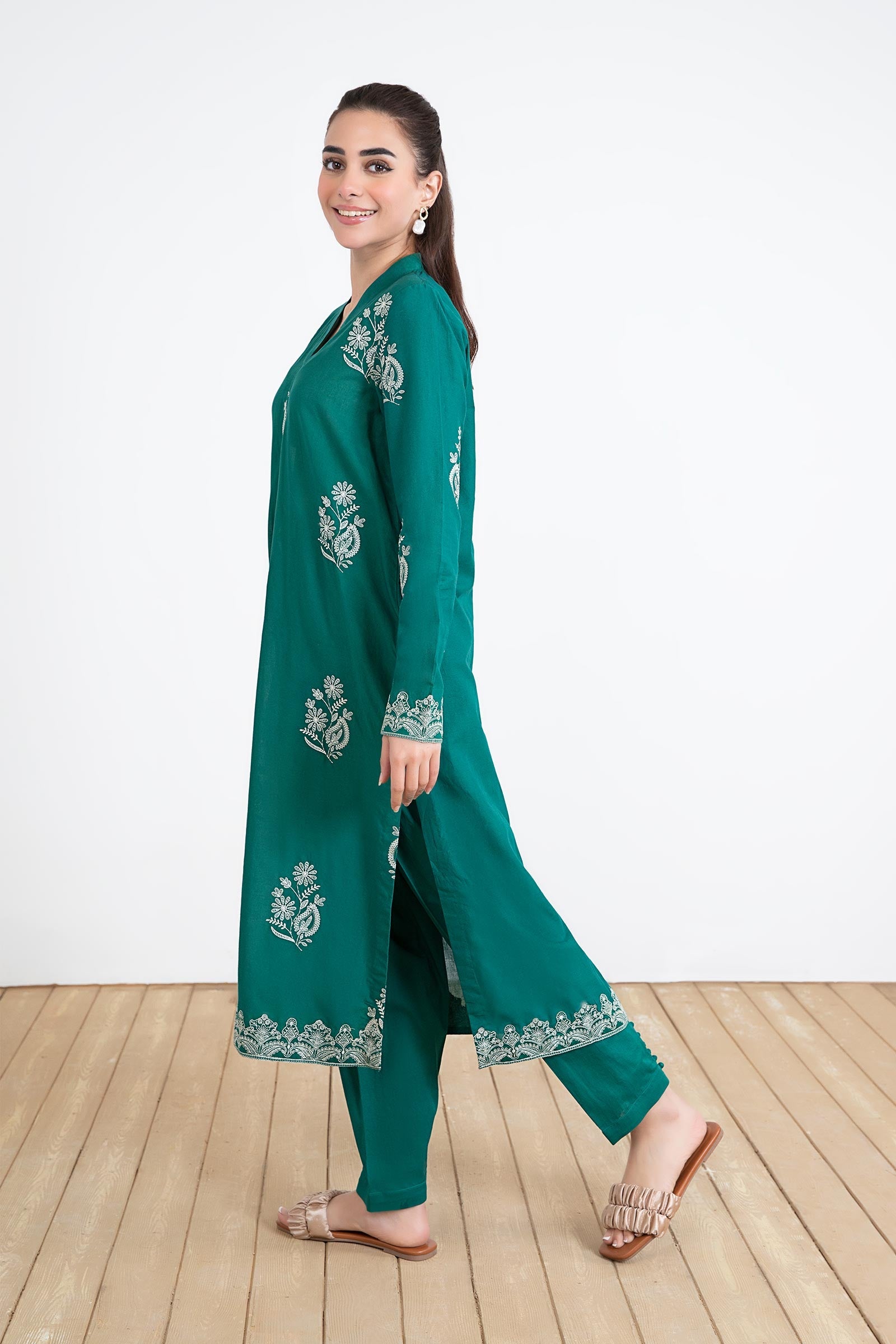 2 Piece Embroidered Lawn Suit