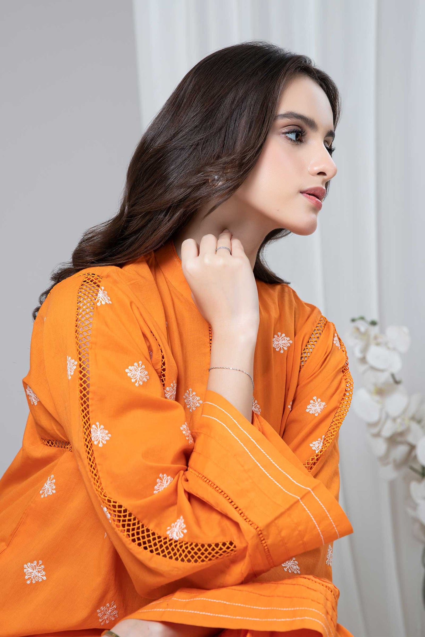 EMBROIDERED LAWN SHIRT | MB-EF24-42