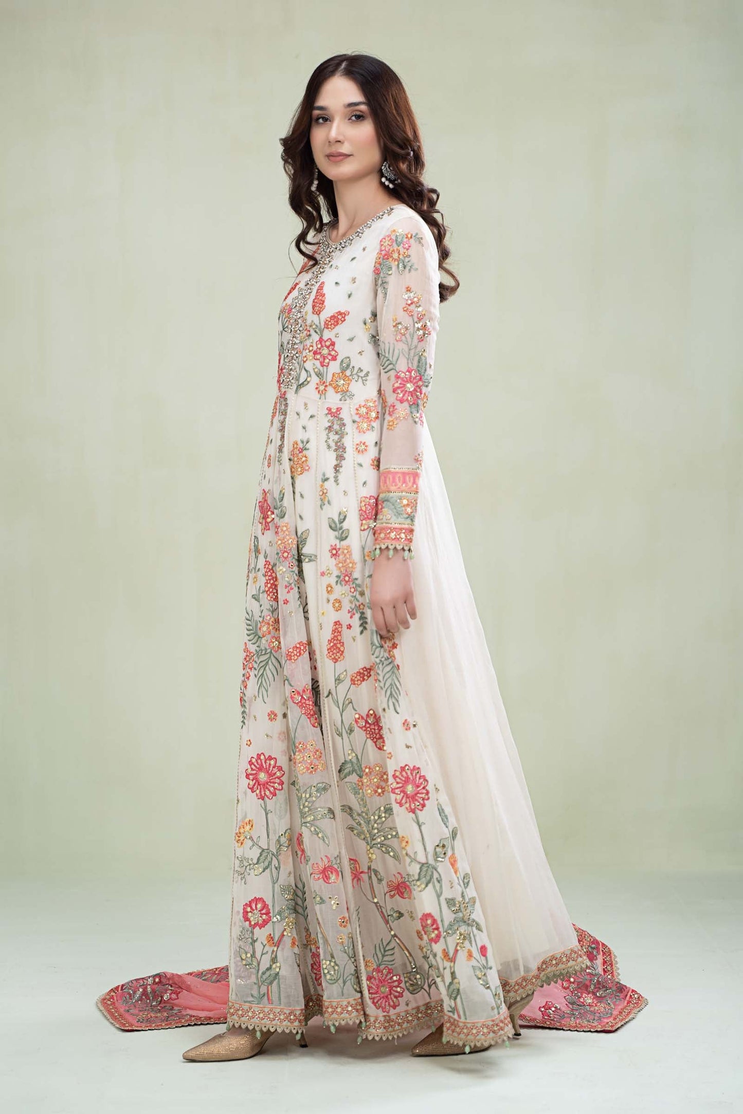 Suit Cloud White Floral MCS-23-106