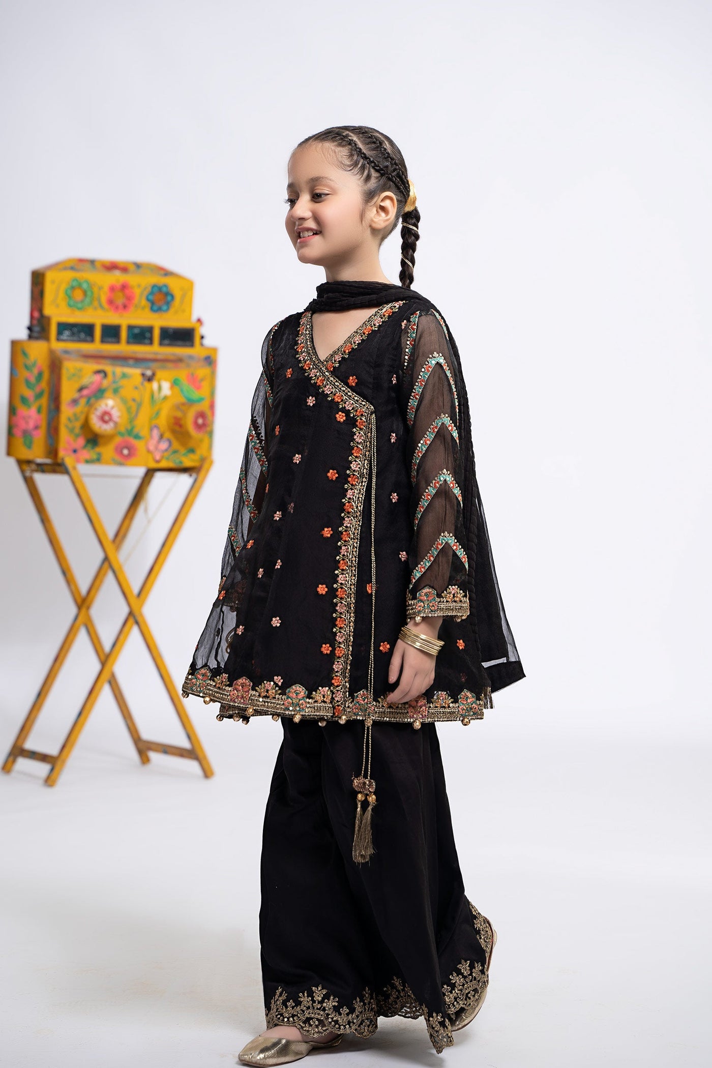 3 PIECE EMBROIDERED ORGANZA SUIT | MKS-EF24-24