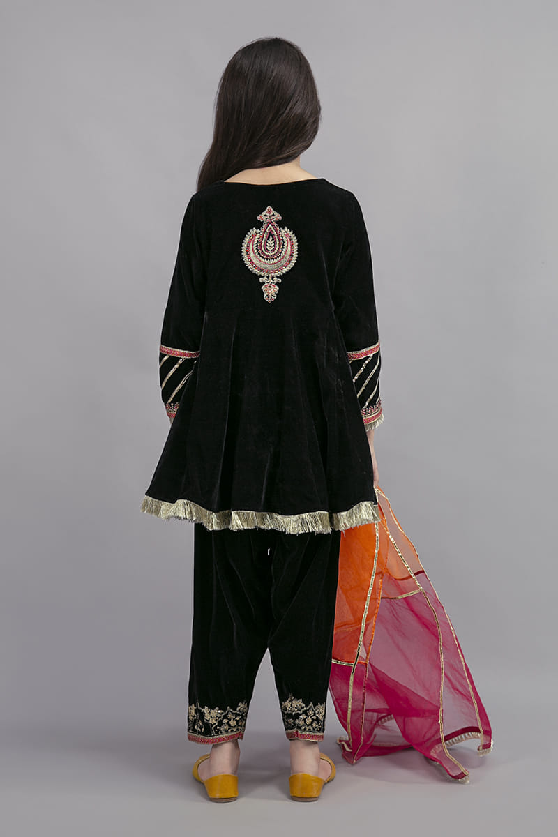 Suit Black MKS-W20-11