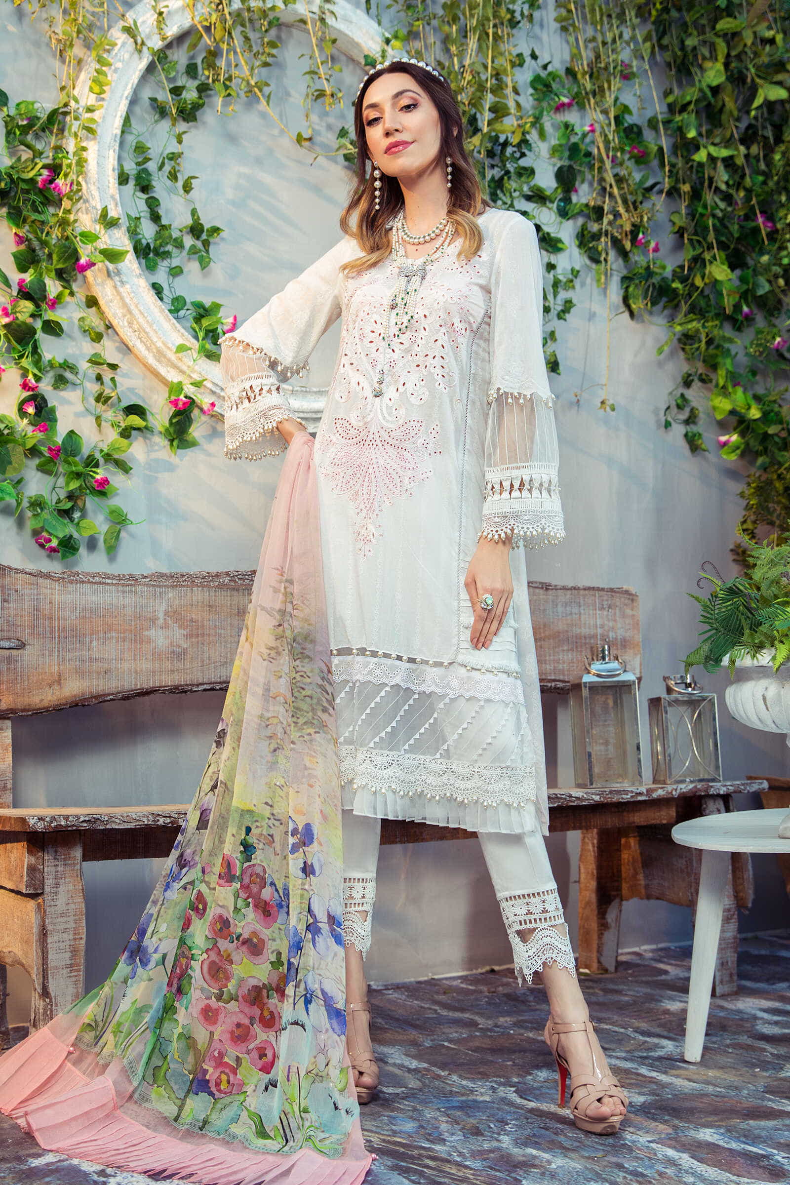 Unstitched Fabrics/M.Prints MPT-1011-A