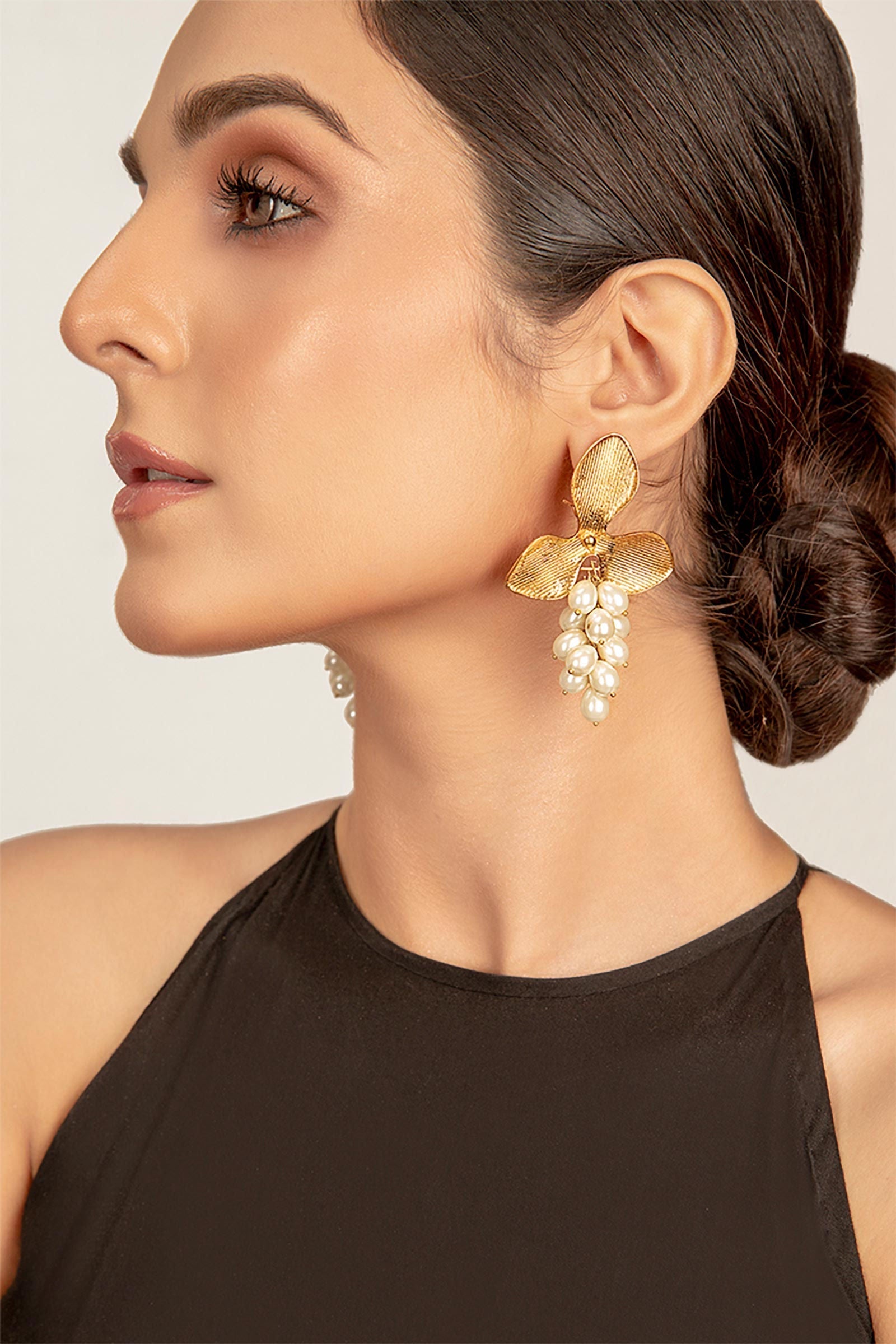 JER-007-Golden and White